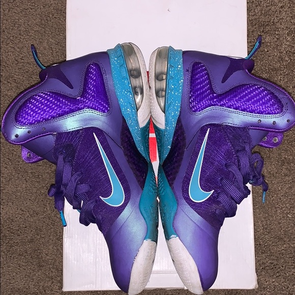 Nike, LeBron 9 Hornets - Picture 5 of 8